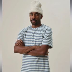 industry of all nations t shirt in size medium!